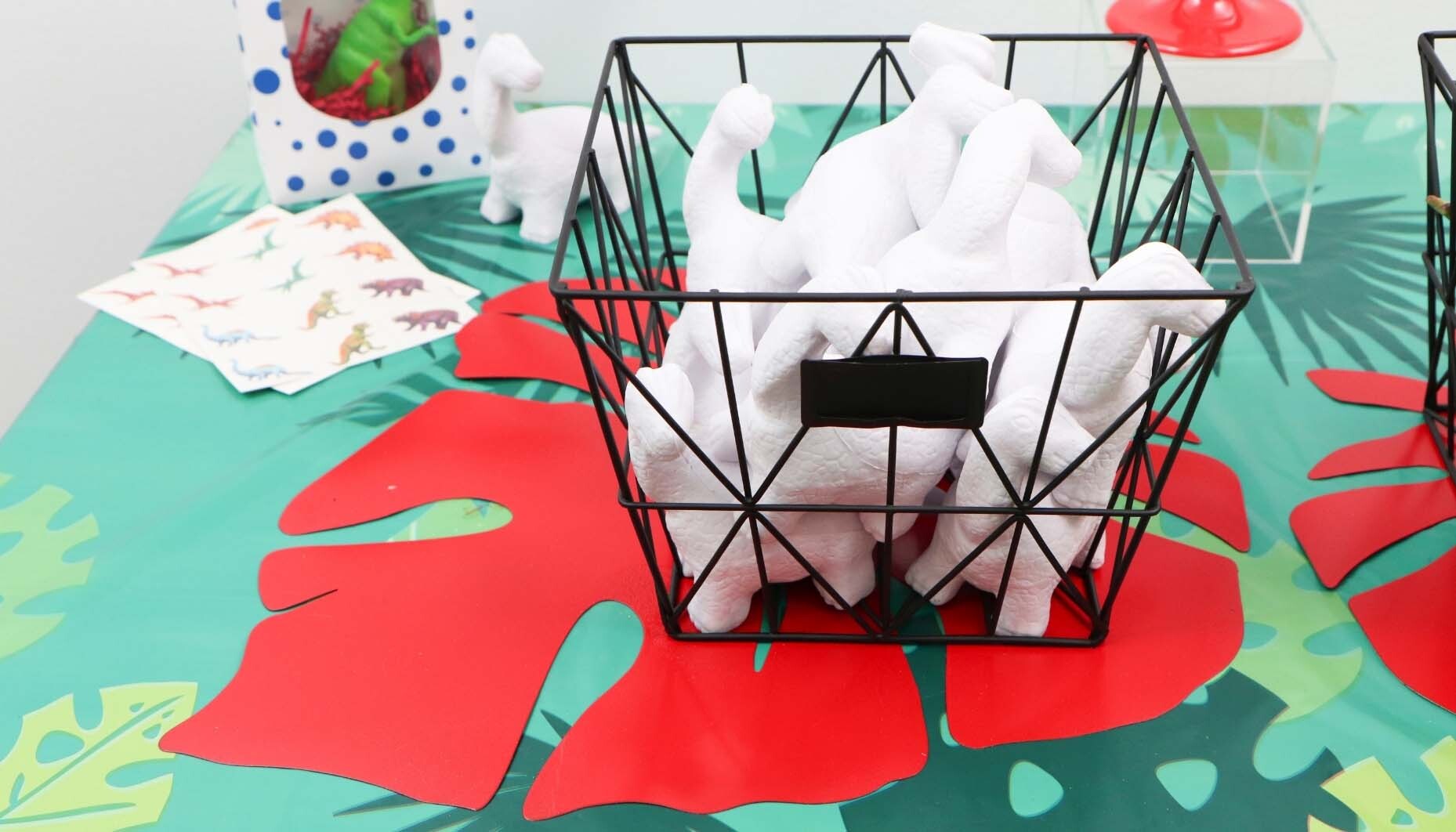 Dinosaur-First-Birthday-Party-Content-12