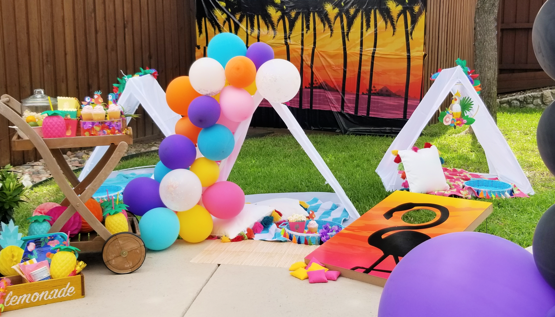 Tropical Tent Balloon Garland