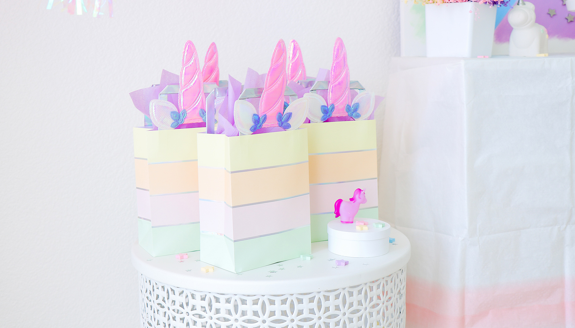 rainbow unicorn sip & see party favors