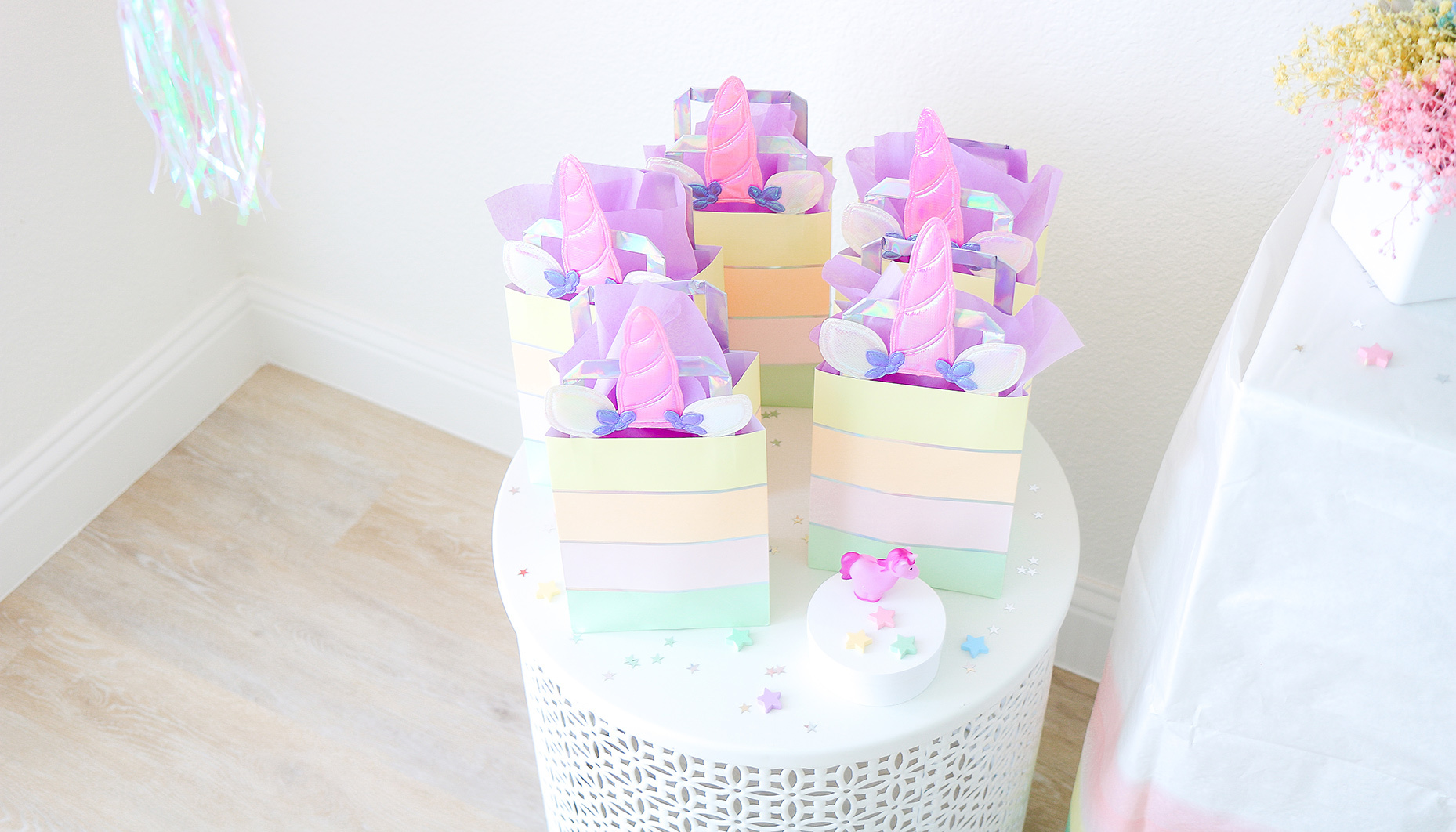 rainbow unicorn sip & see party favors