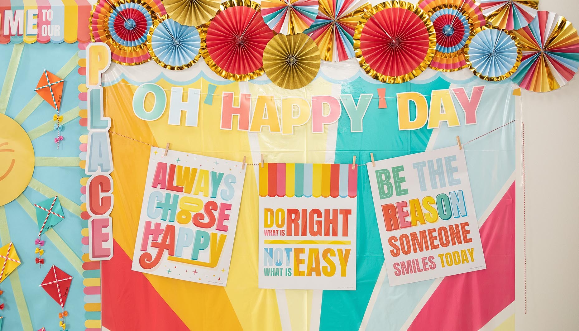 Be-Kind-Classroom-Door-DÃ©cor-Idea-6