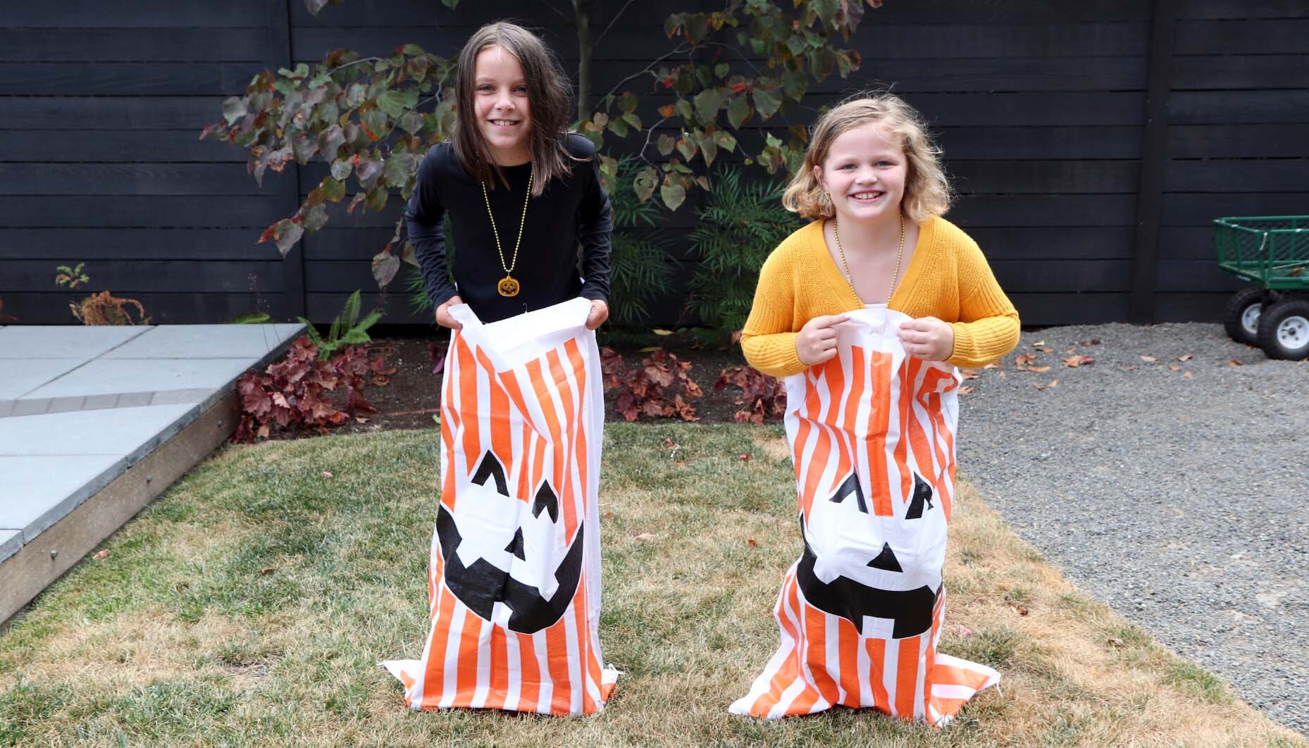 _JackOLantern-Halloween-Party-Content-Jumping
