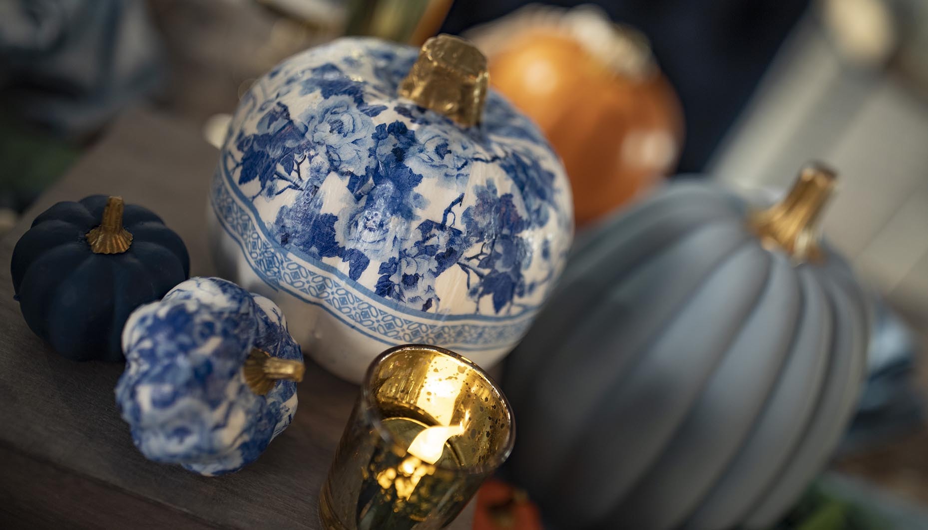 fall-chinoiserie-tablescape-idea-3