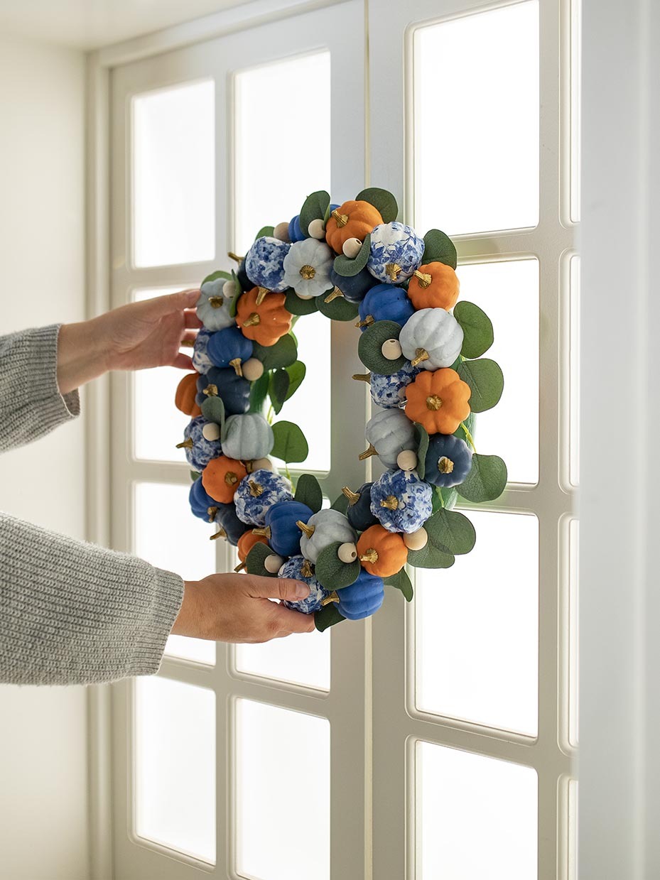 fall-chinoiserie-tablescape-idea-14