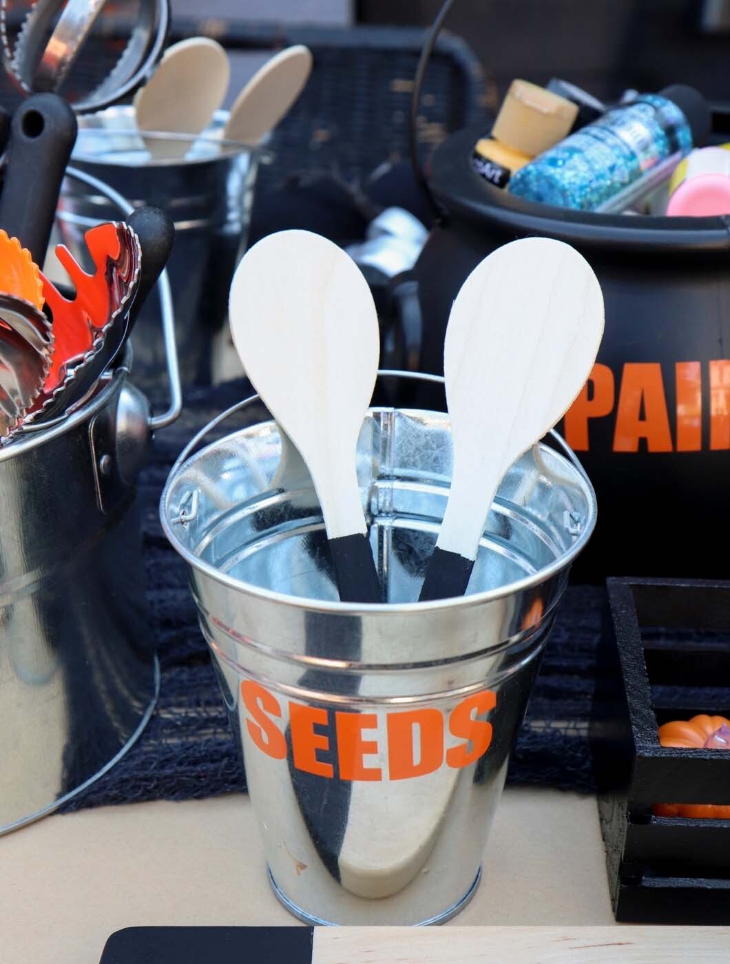 Pumpkin-Carving-Party-Content-Vertical-11