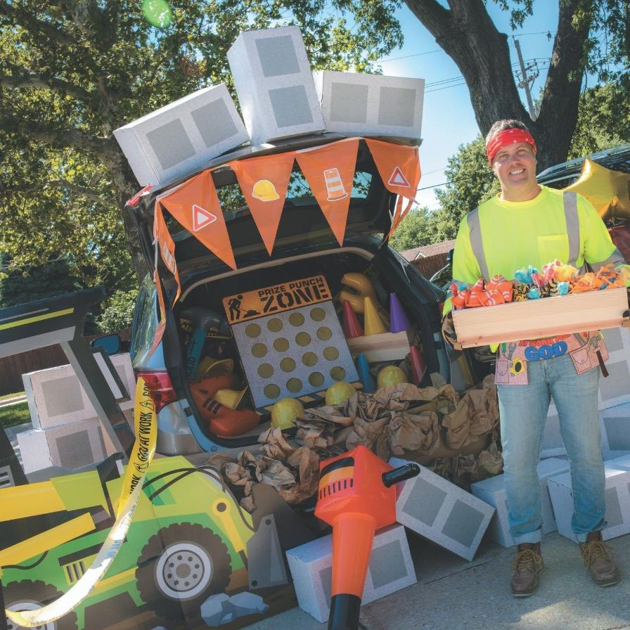 Construction Inspired Trunk or Treat Idea | Fun365