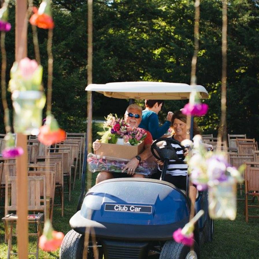 Wedding Transportation – Let’s Get This Show on the Road!