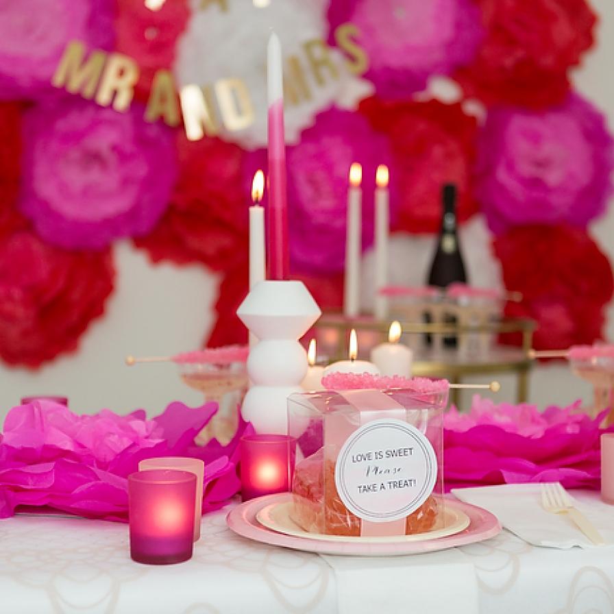 Come see how we created the prettiest pink wedding tablescape! | Fun365