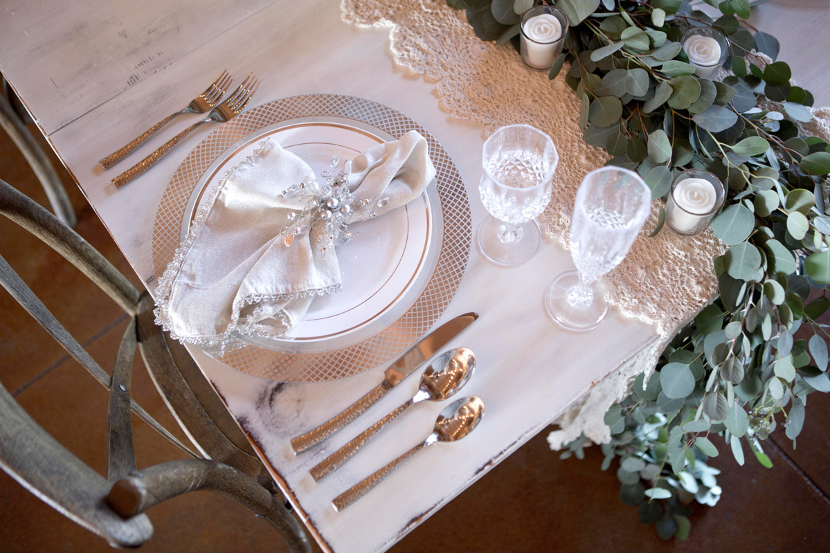 Style a Bride and Groom Reception Table on a Budget | Fun365