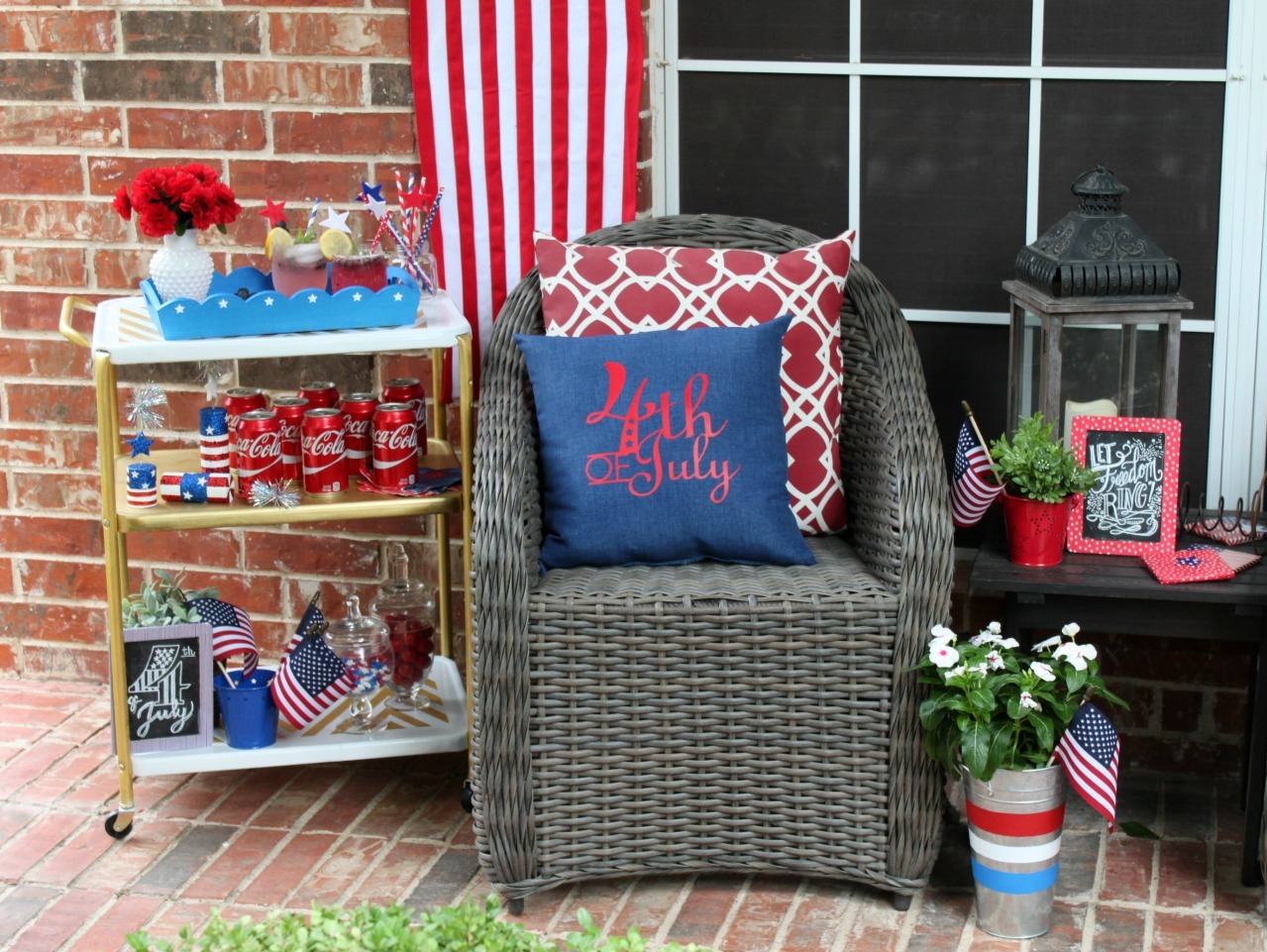 4th of July Front Porch Makeover | Fun365