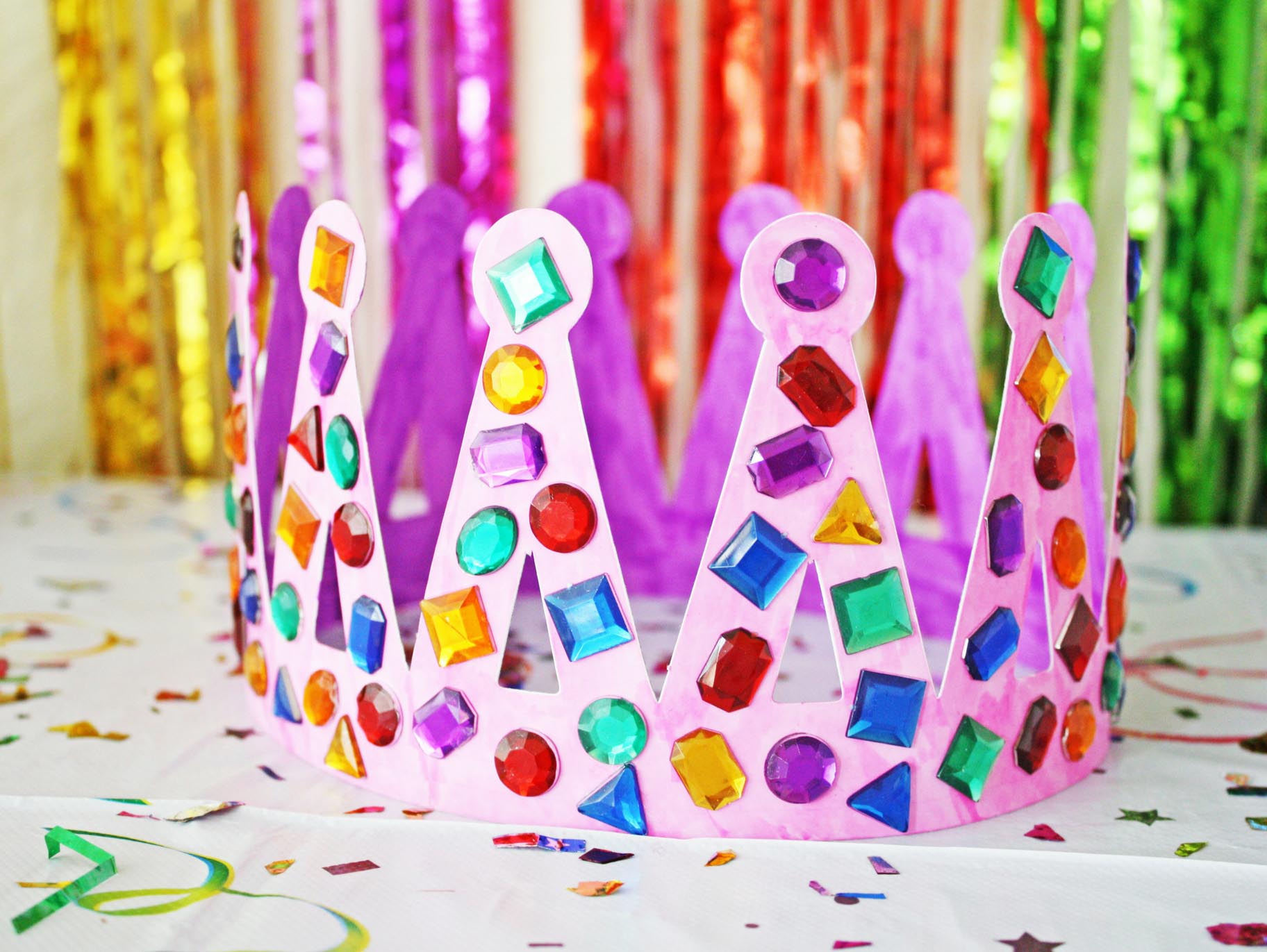 How to Make a Glittery Foil Kids Crown for New Year's Eve » Preschool  Toolkit