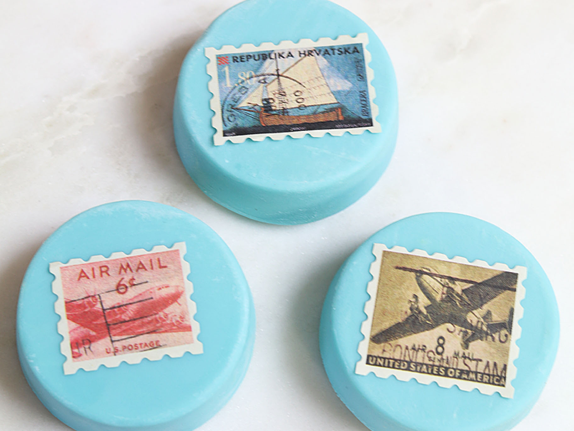 Travel Themed Chocolate Covered Oreos