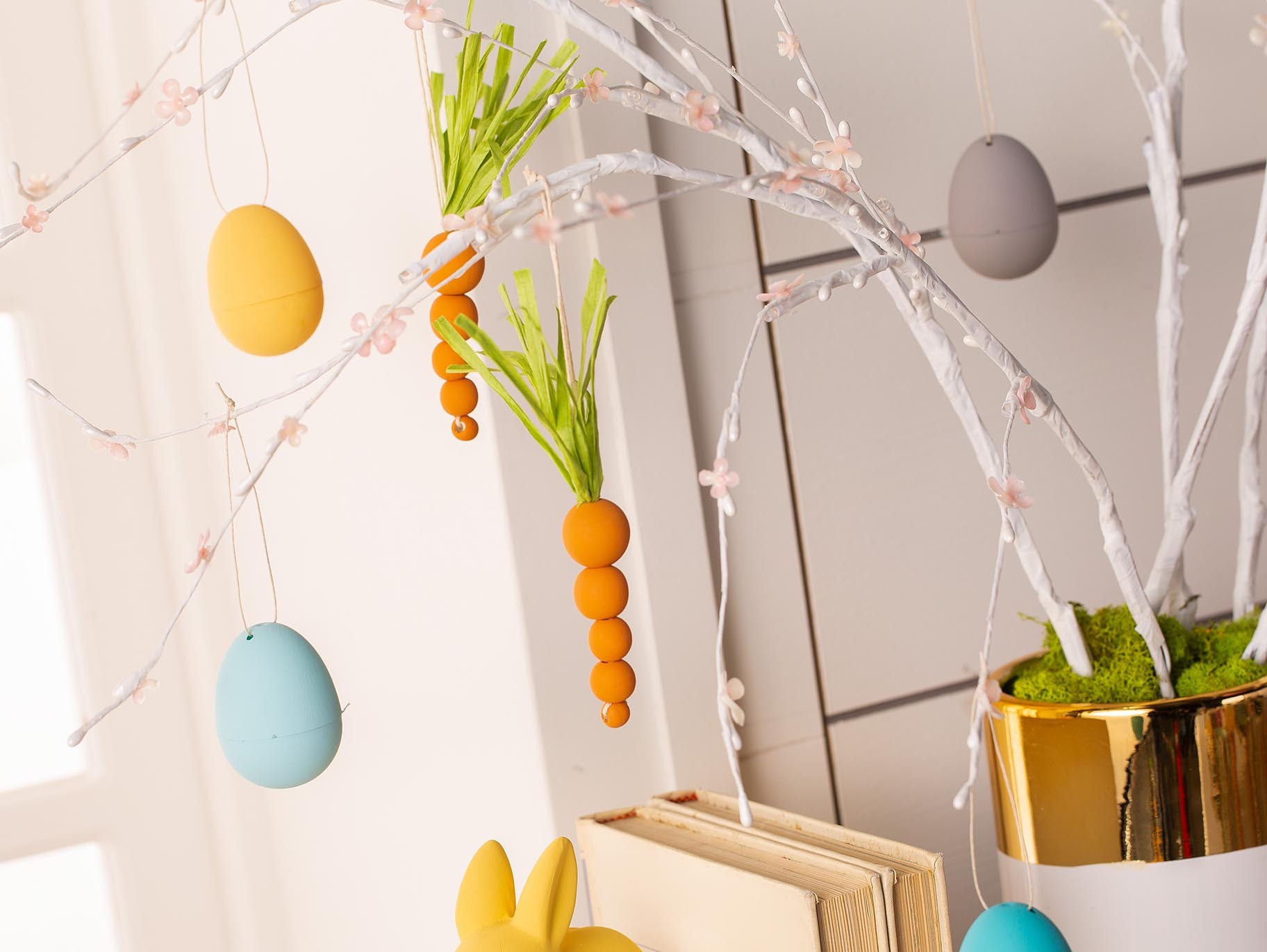 DIY Beaded Carrot Easter Tree Ornaments