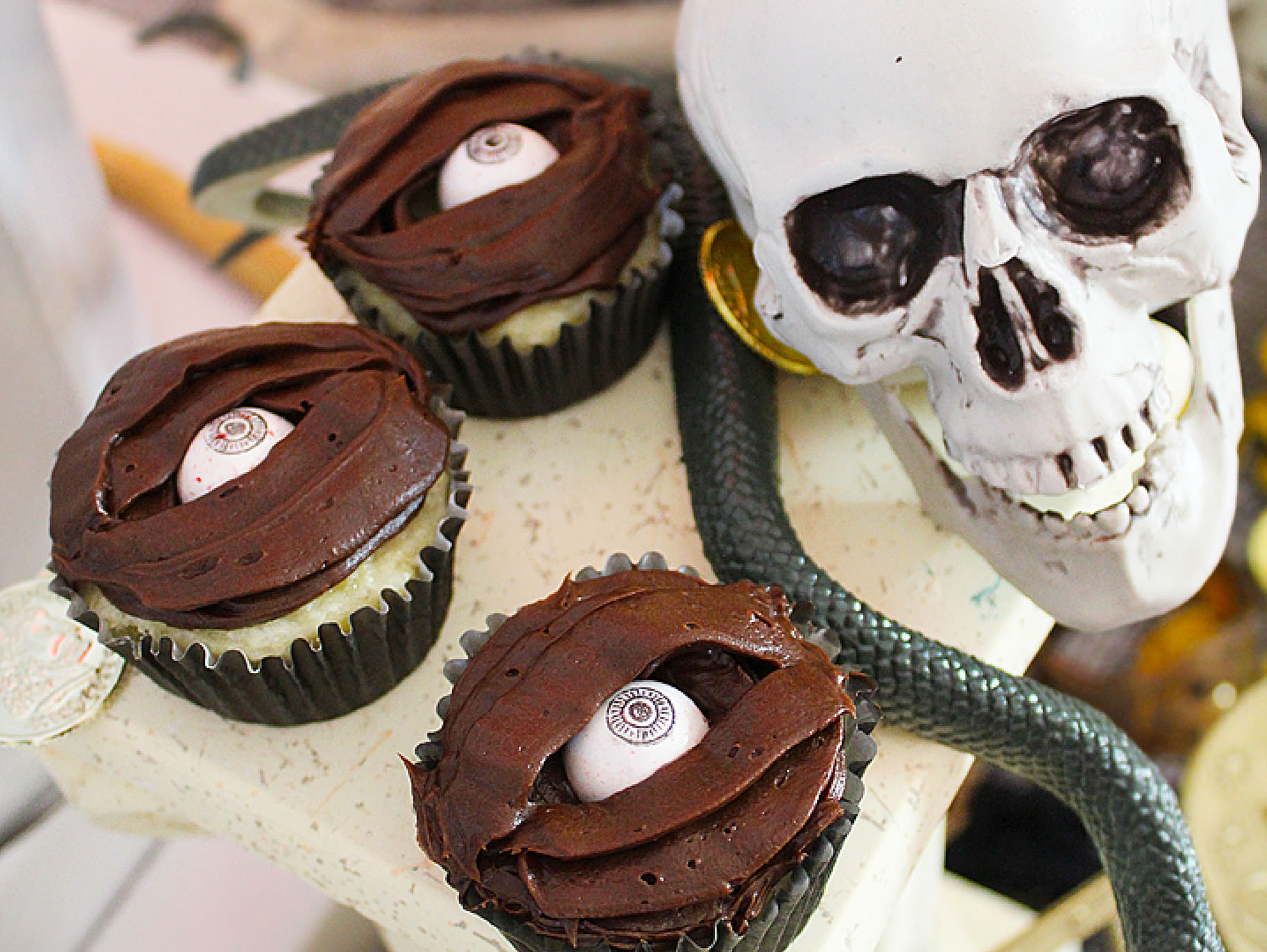Cyclops Cupcakes 