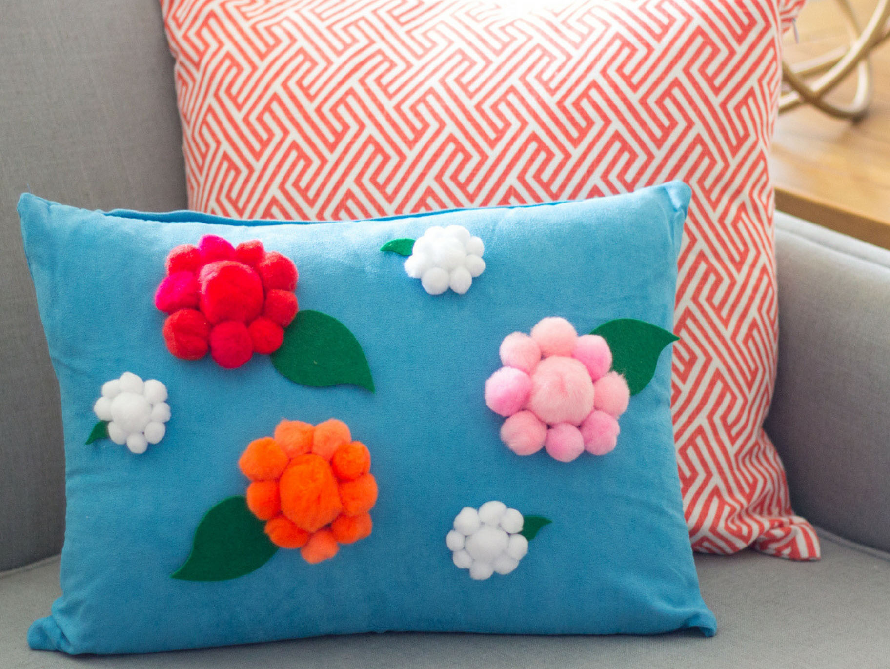 DIY Flower Pom Pom Pillow