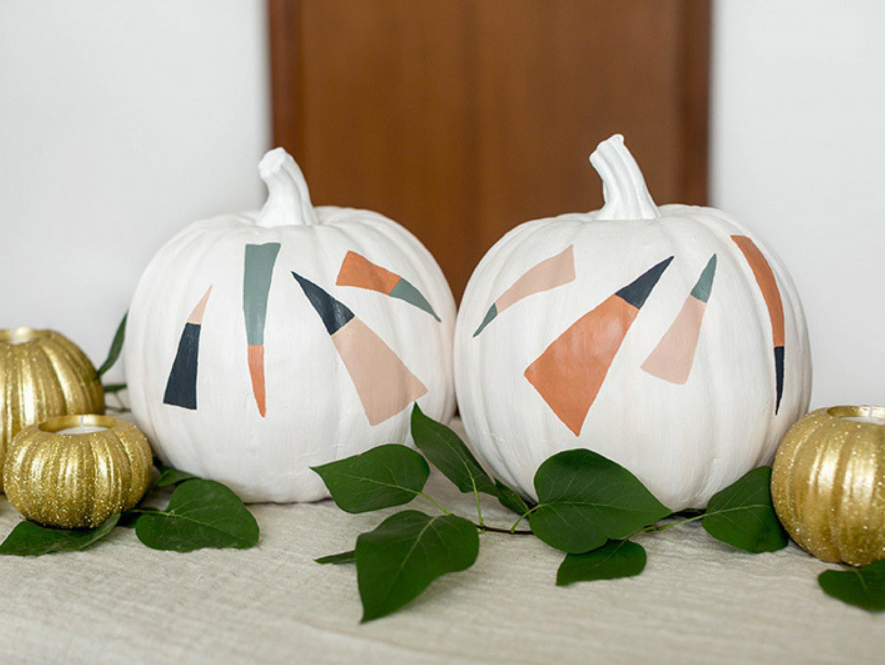 Crayola Pumpkin Paint Kit, 6 Acrylic Paints in Autumn Colors