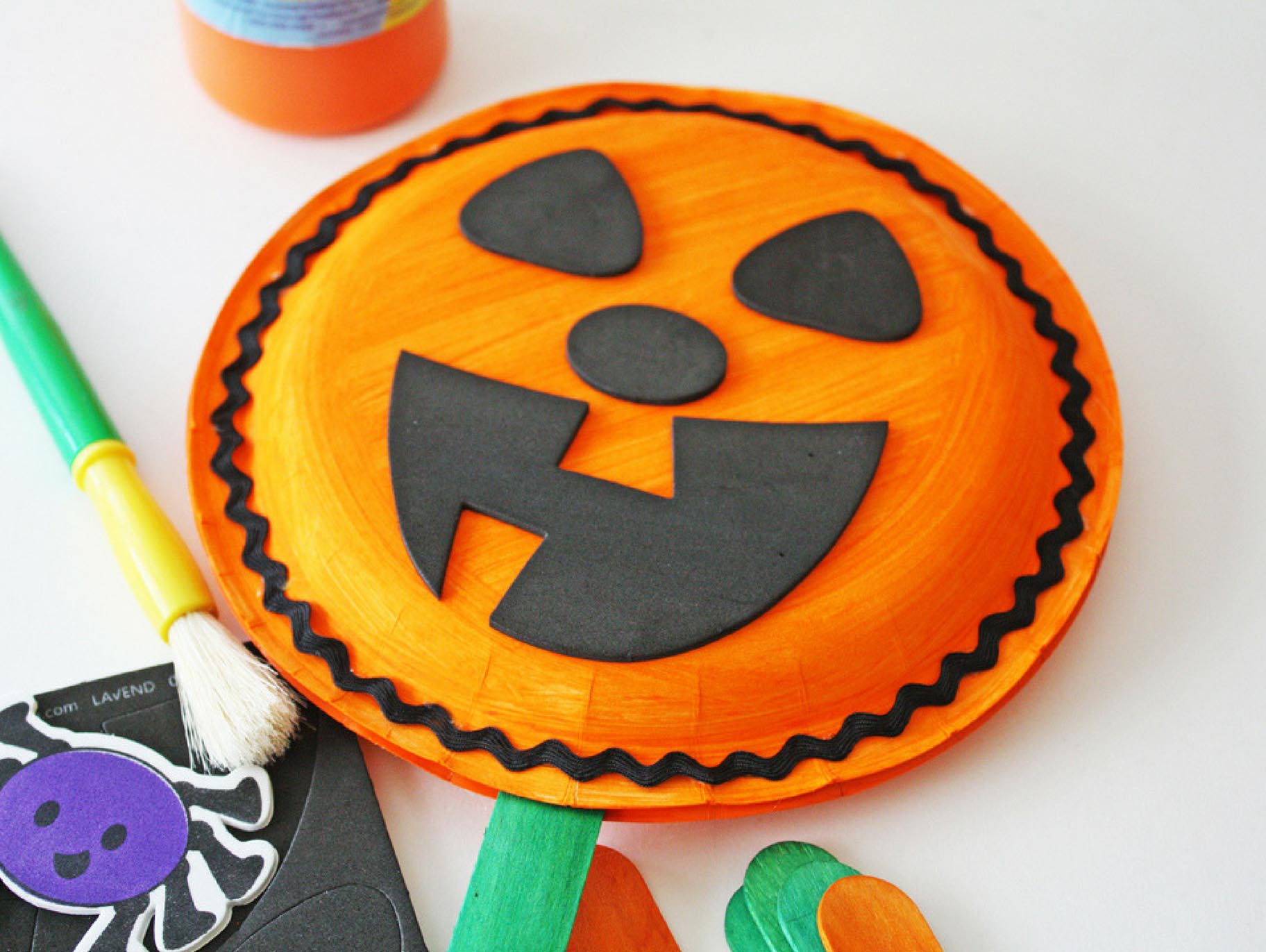 DIY Halloween Noisemakers | Fun365