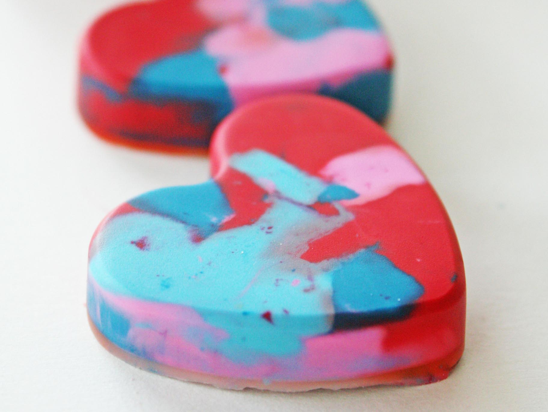 Melted Crayons Favor: DIY Wedding Ideas