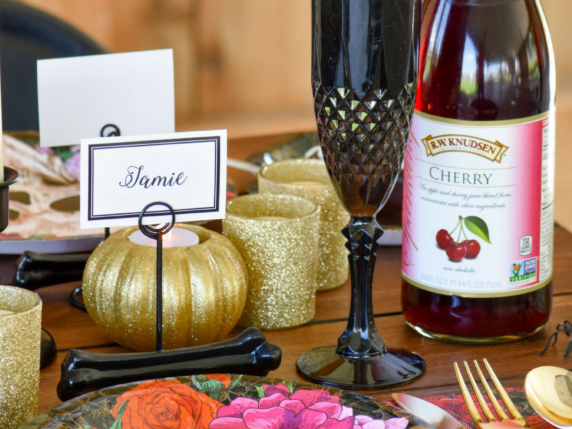 DIY Skeleton Bone Place Card Holders