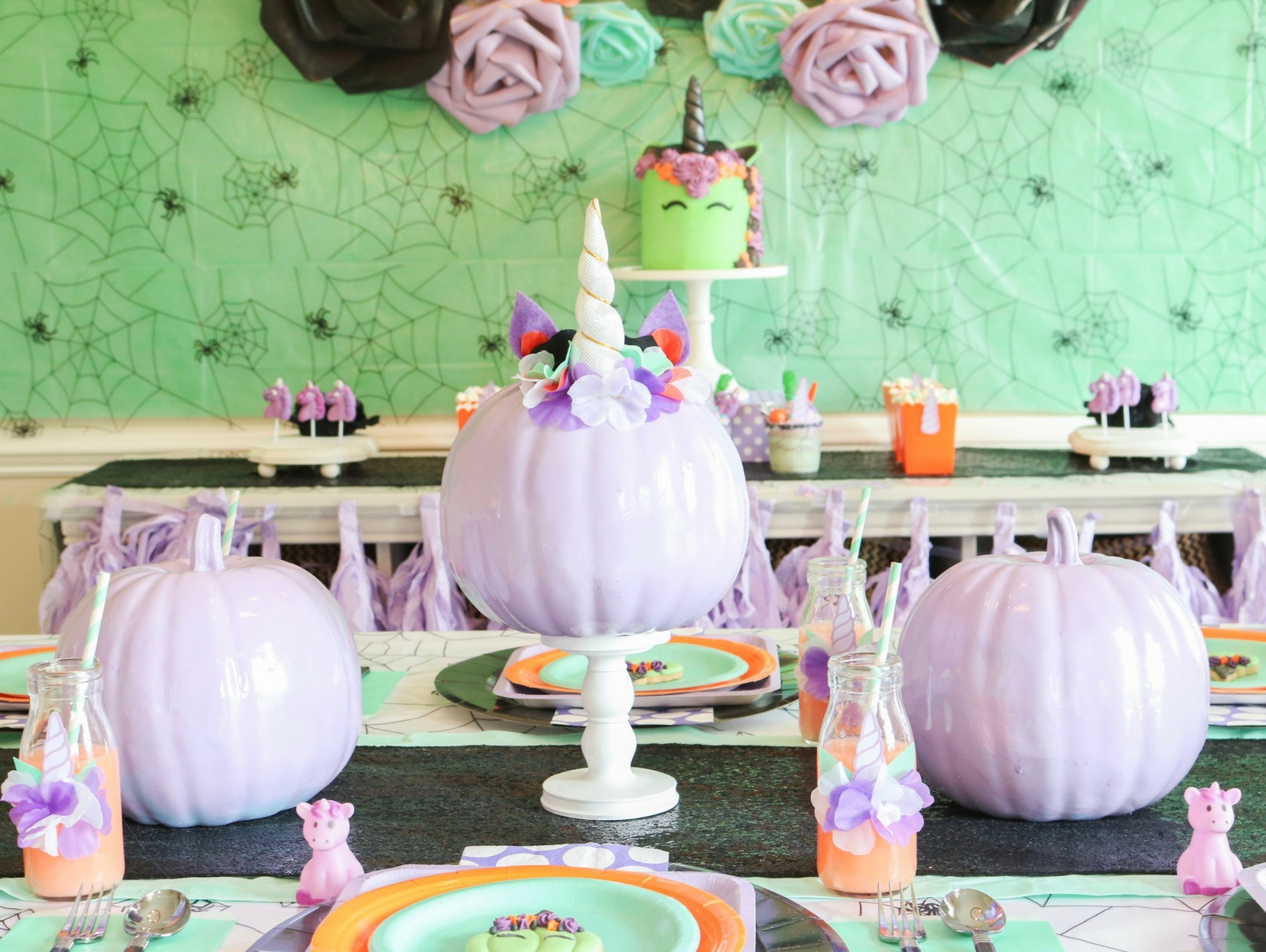 DIY Unicorn Pumpkin Centerpiece