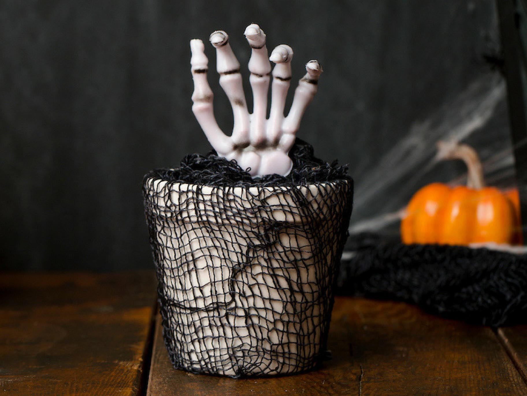 Halloween Flowerpot Idea