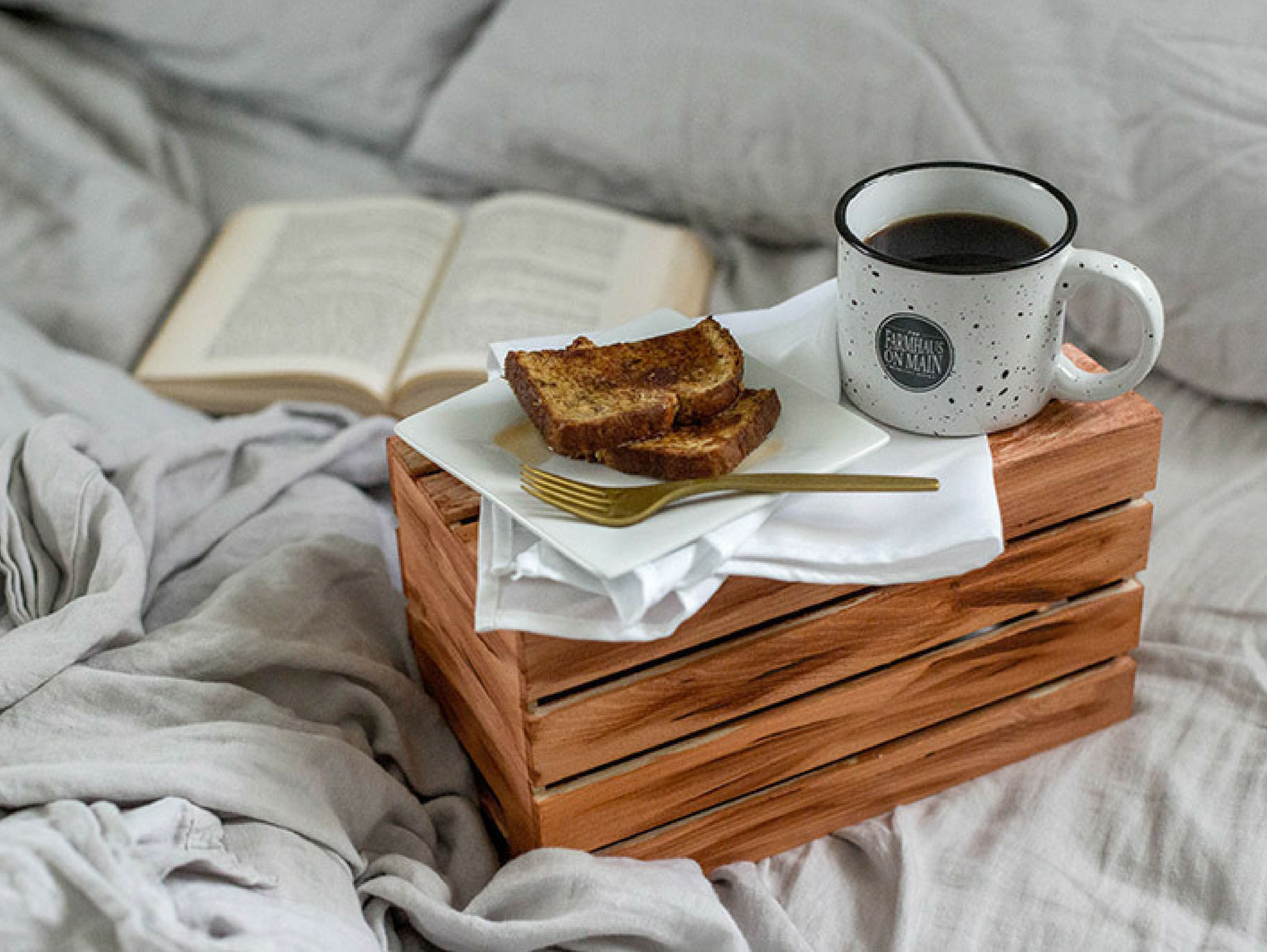 DIY Hand-Antiqued Wood Crate