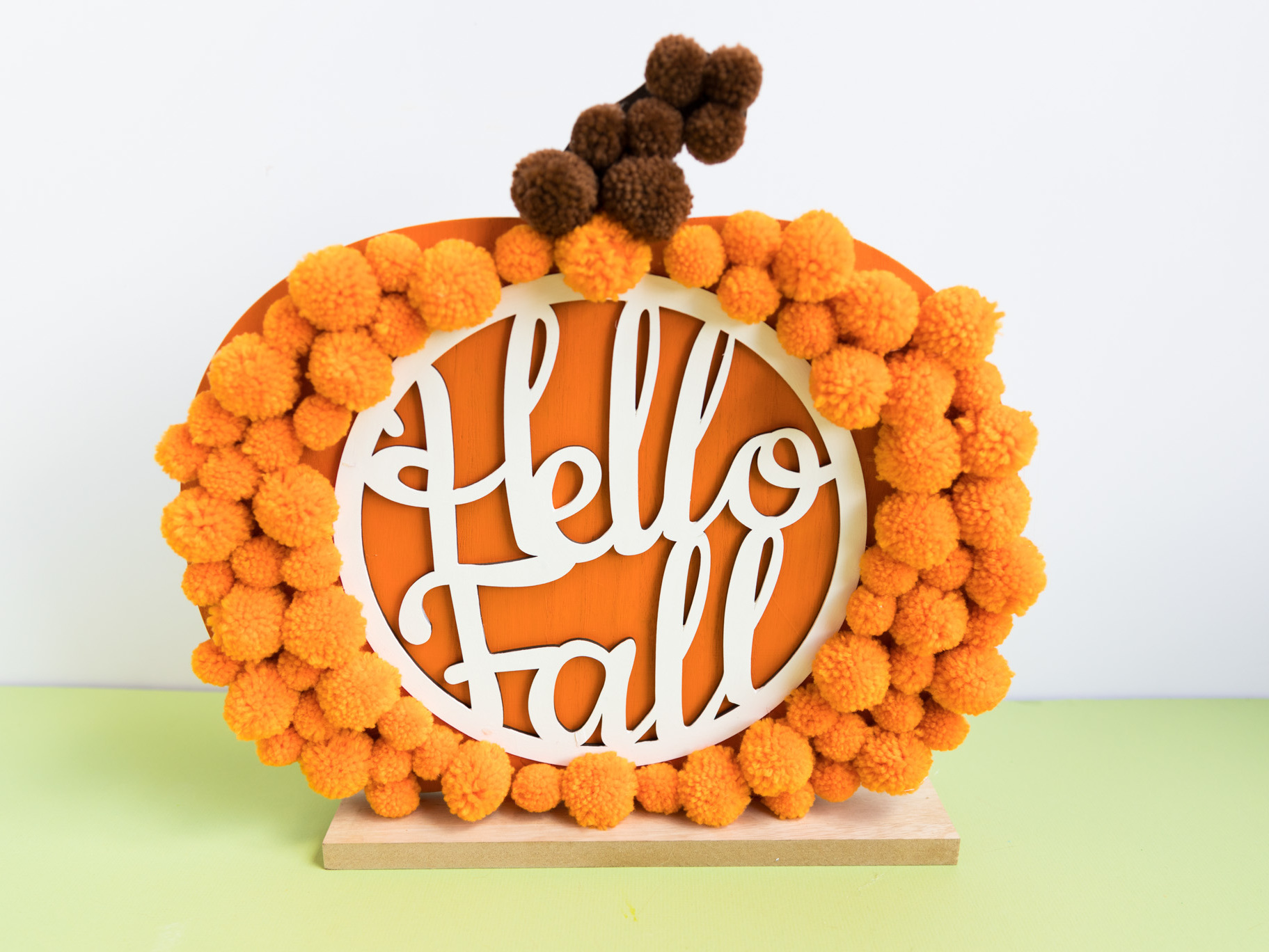 Hello Fall DIY Pumpkin Sign