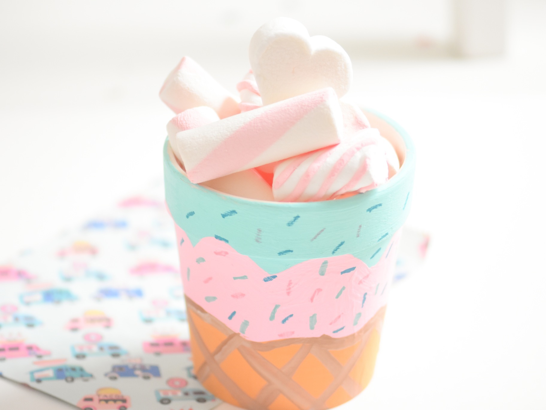 DIY Flowerpot Ice Cream or Taco Party Favor