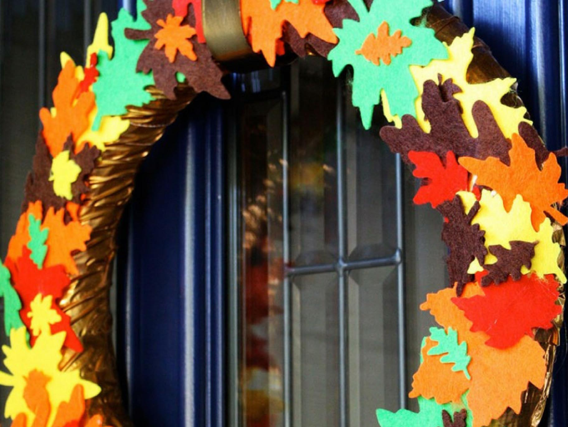How to Make a Fall Felt Leaf Wreath