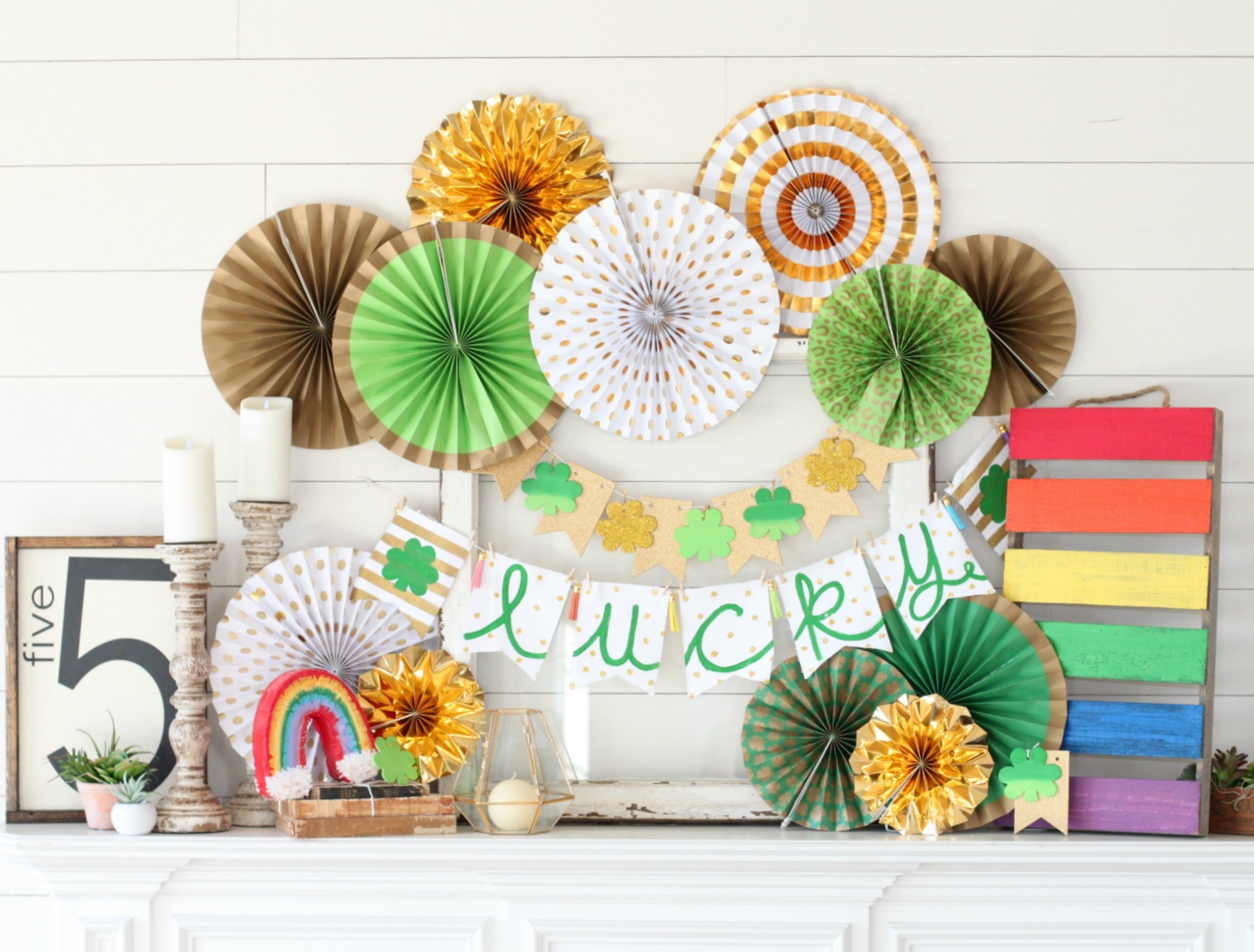 Lucky Shamrock Banner
