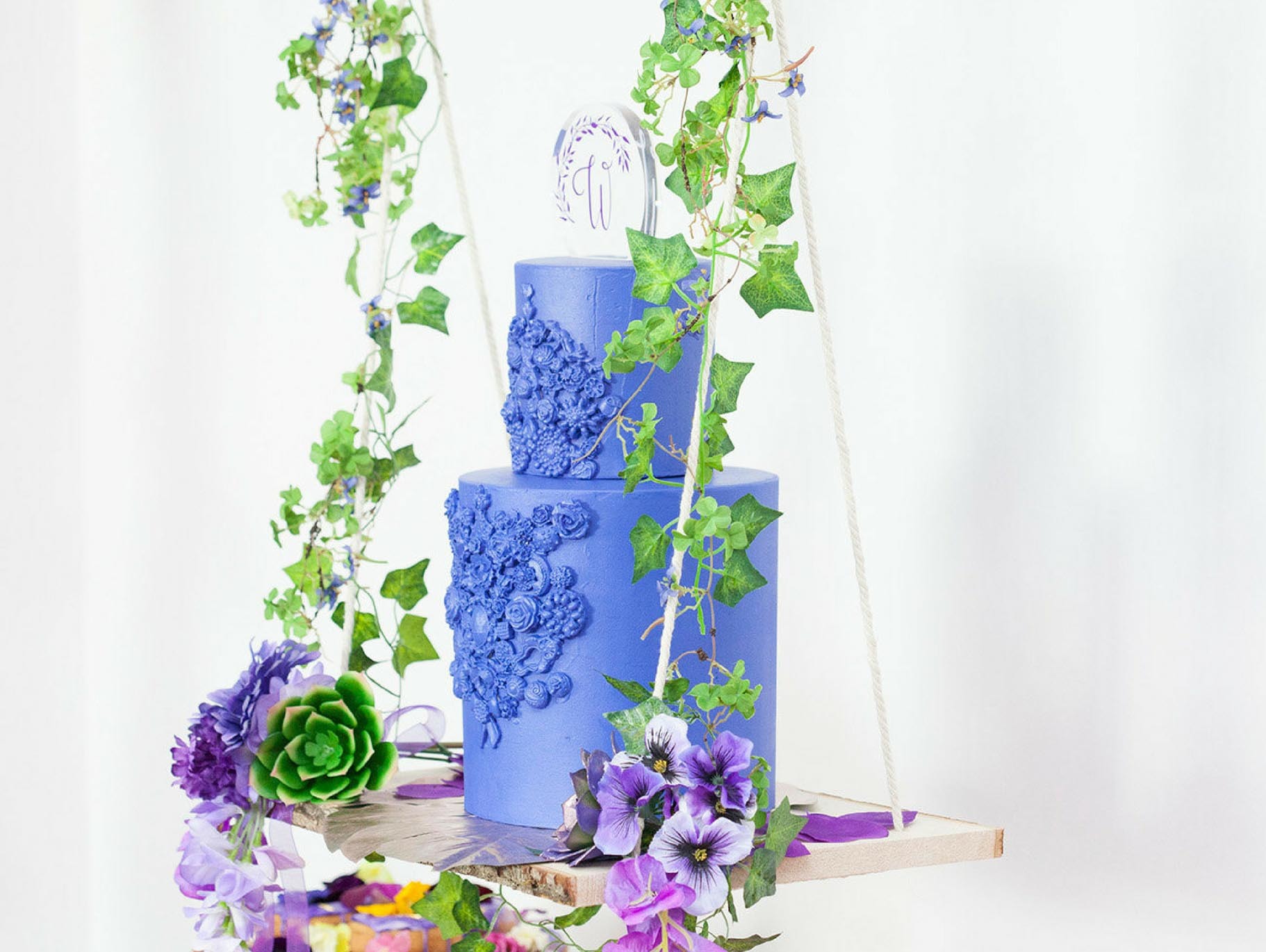 DIY Wedding Cake Swing 