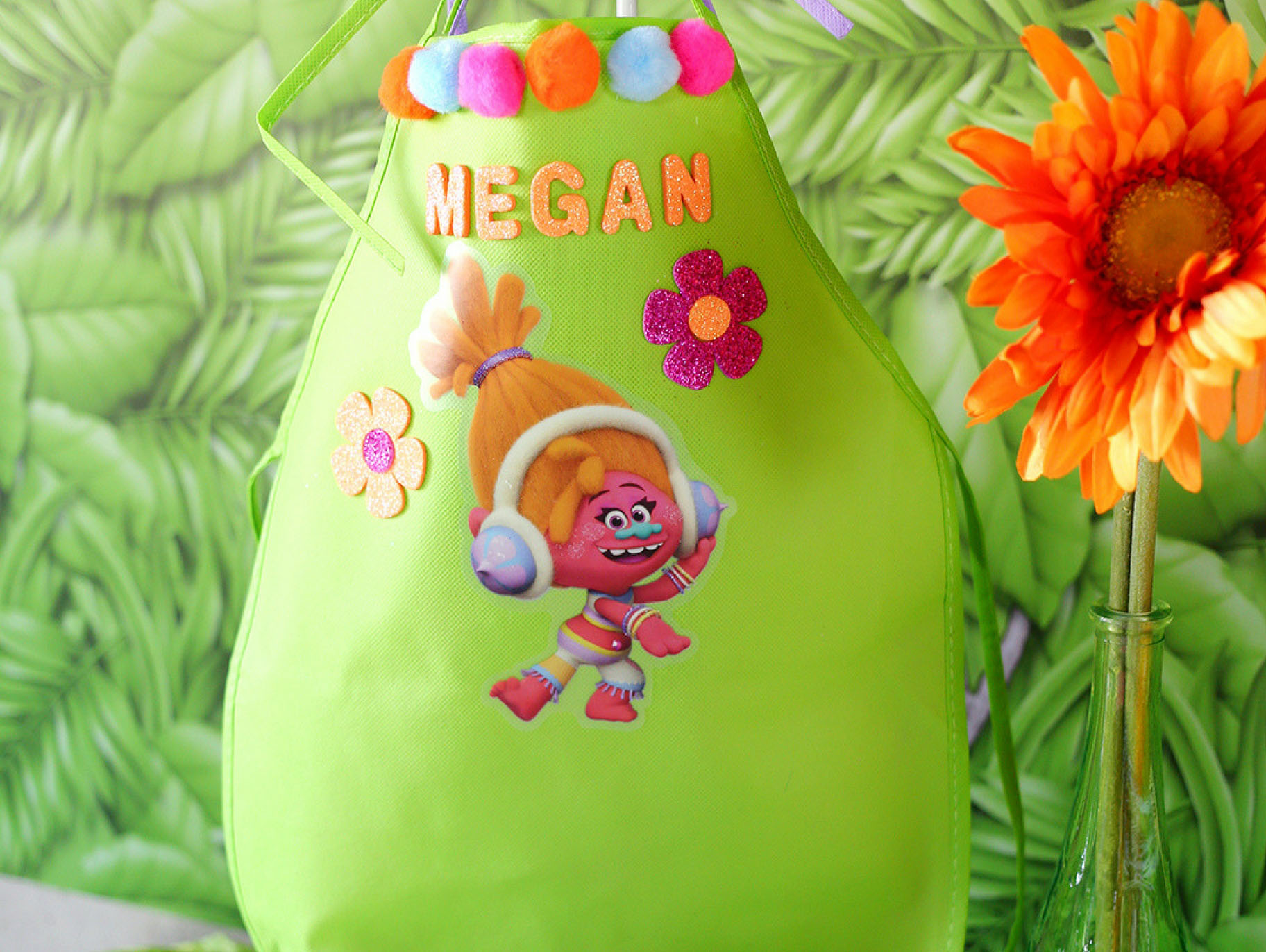 DIY Personalized Trolls Aprons