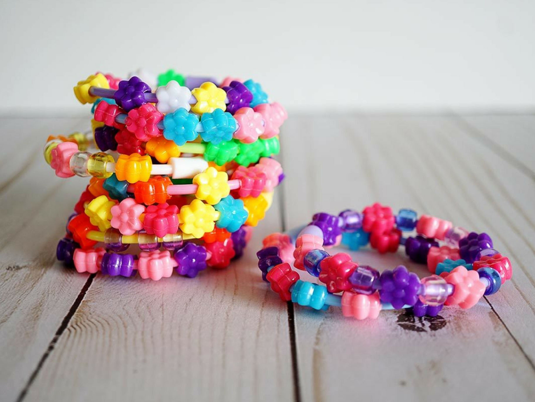 822Pcs Candy Color Acrylic Star Beads Heart Beads Plum Blossom Beads  Assorted Plastic Pastel Beads Cute Beads Kandi Bead Pony Beads Bulk for  Bracelets