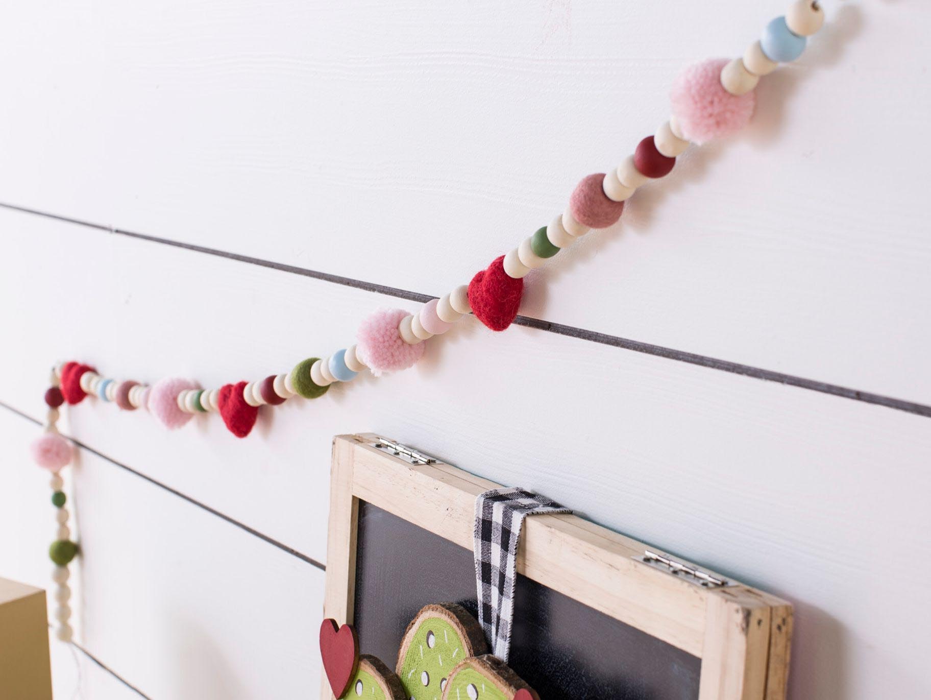 Valentines Day Decor-Red Pink Felt Heart Wood Beads Garland for Valentines  Decor