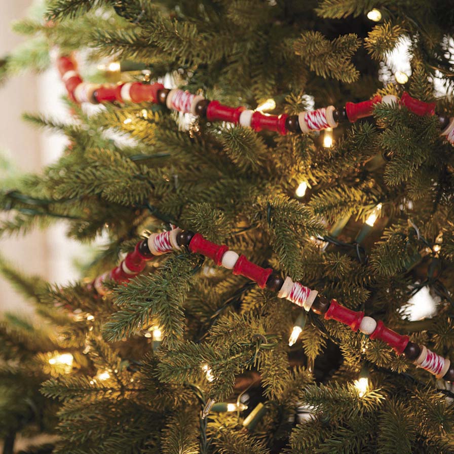 DIY Wooden Spool Holiday Garland