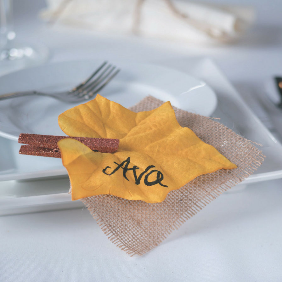 DIY Thanksgiving Leaf Place Cards