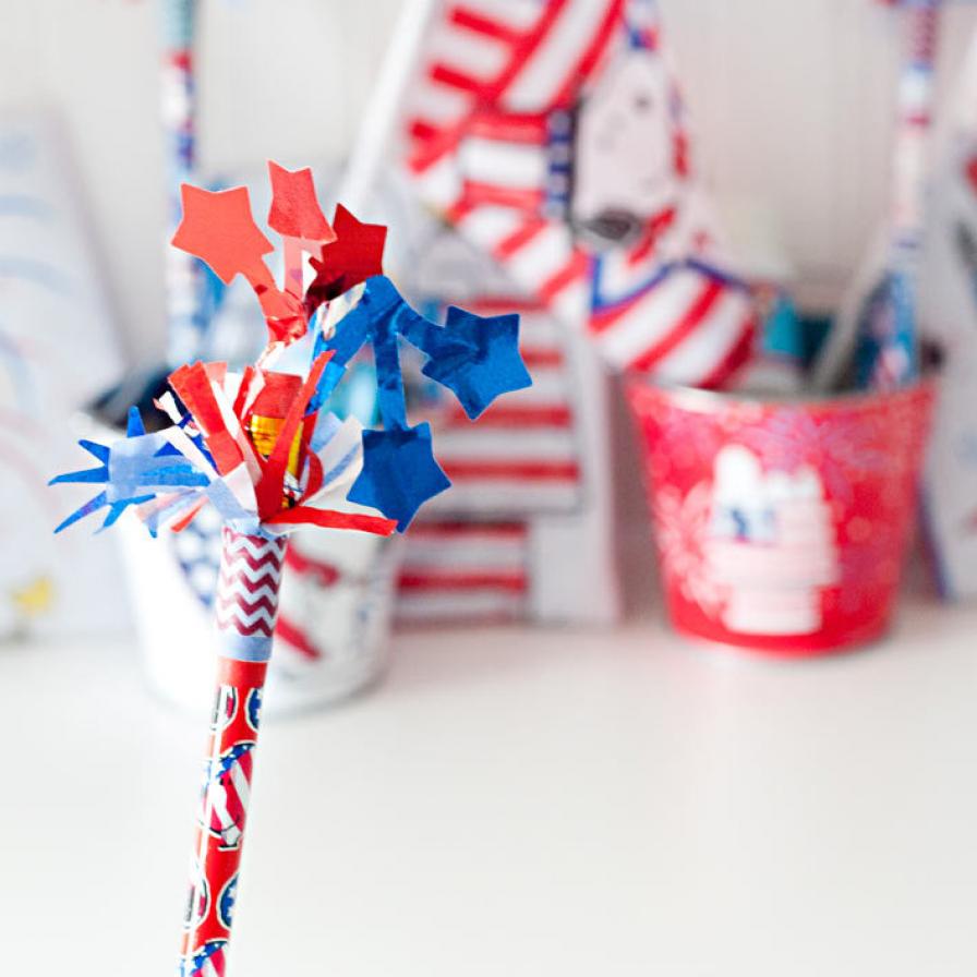 Peanuts Patriotic Pencil Toppers
