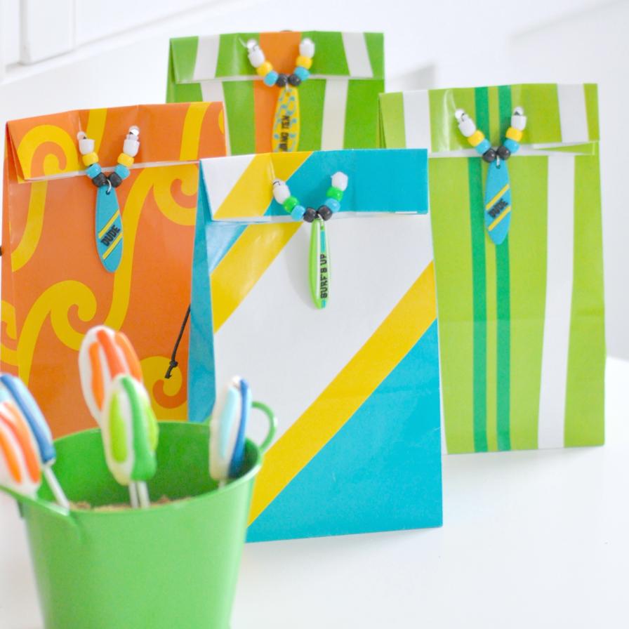 DIY Surf's Up Party Favor Bags | Fun365