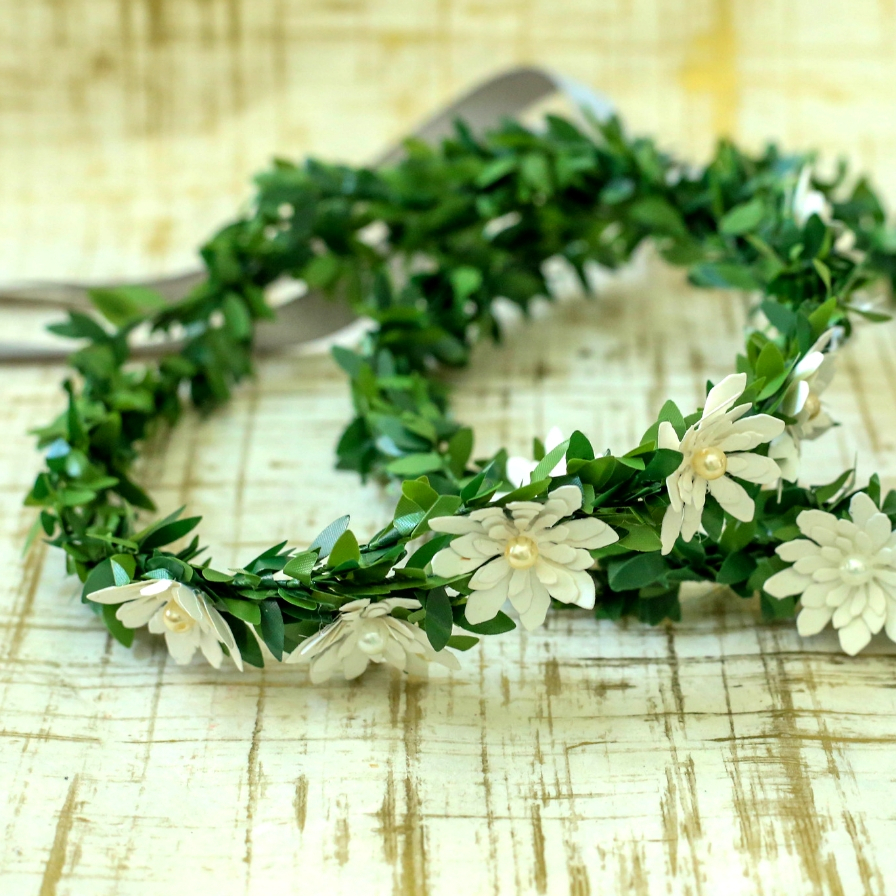 DIY Daisy Flower Crown