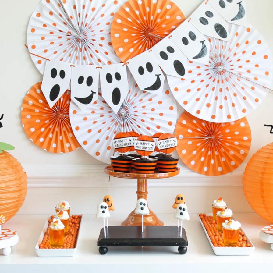 Boo Bash DIY Pumpkin Paper Lanterns