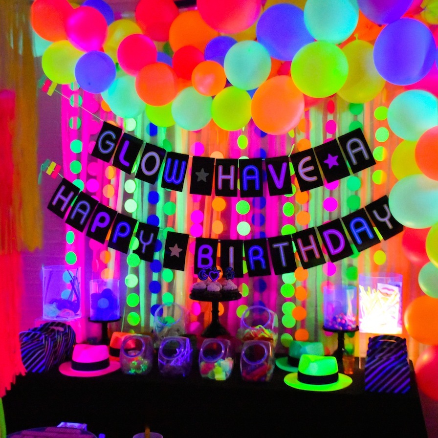 Kara's Party Ideas Glow-in-the-Dark Birthday Party