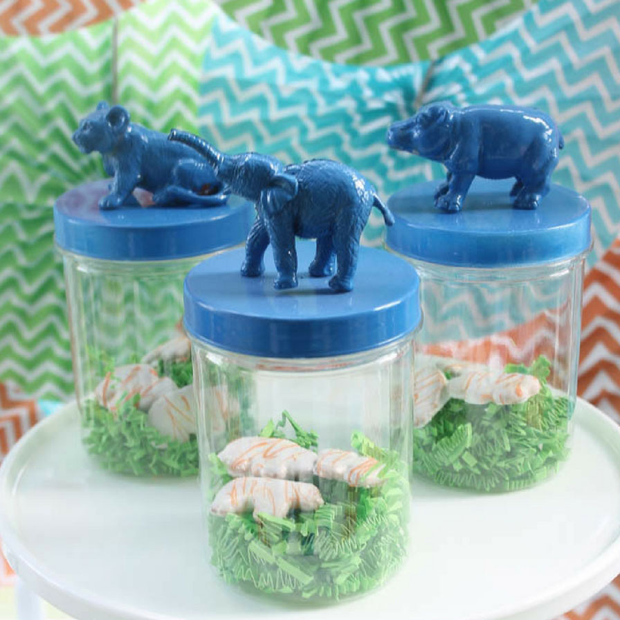 Chocolate Covered Animal Cracker Recipe | Fun365