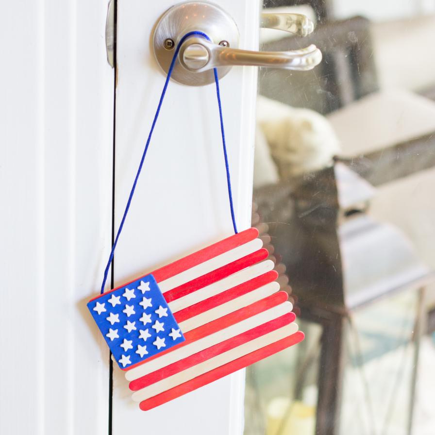 Popsicle Stick Flag ⋆ Real Housemoms