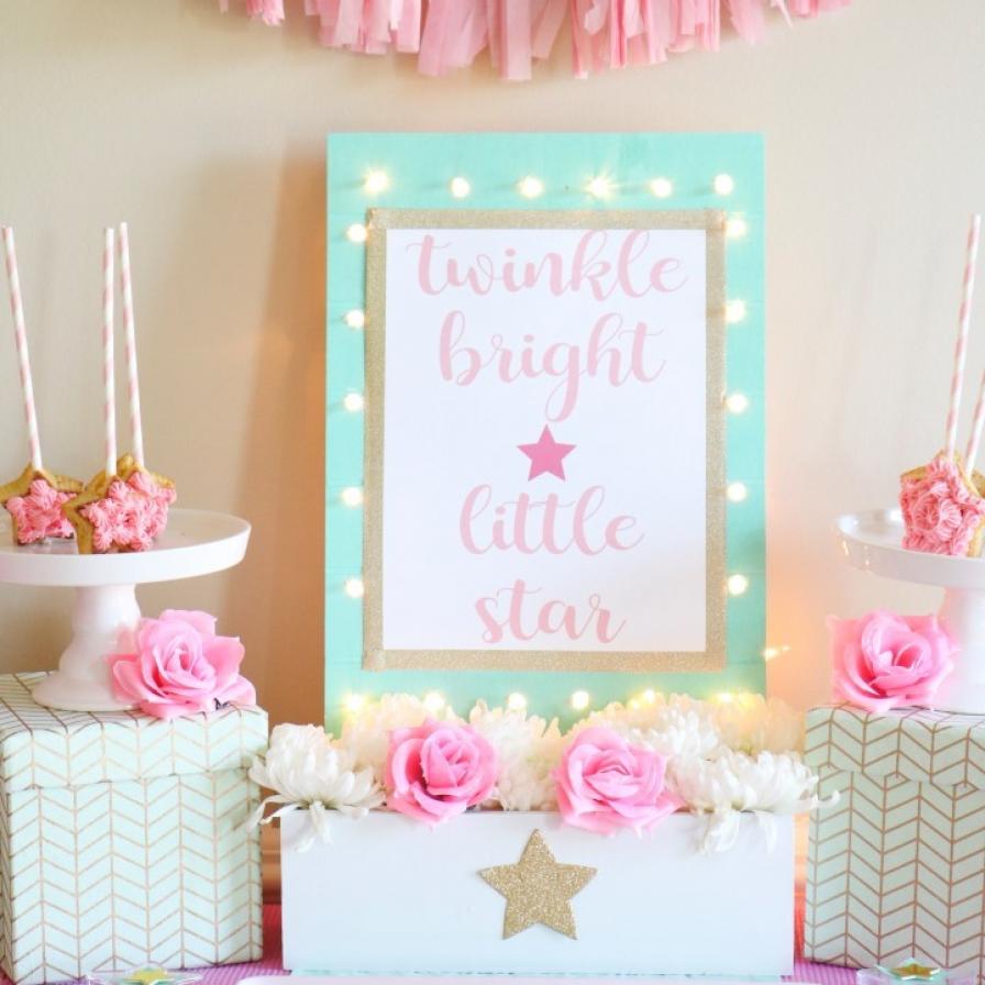 DIY Twinkling Party Sign