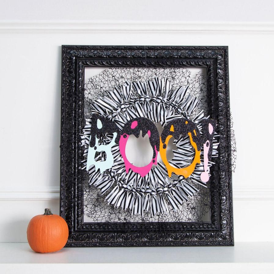 DIY Boo Halloween Wreath