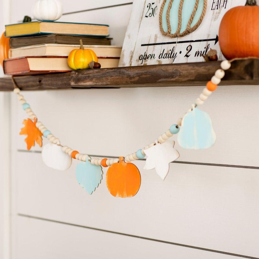 DIY Fall Farmhouse Pumpkin Garland