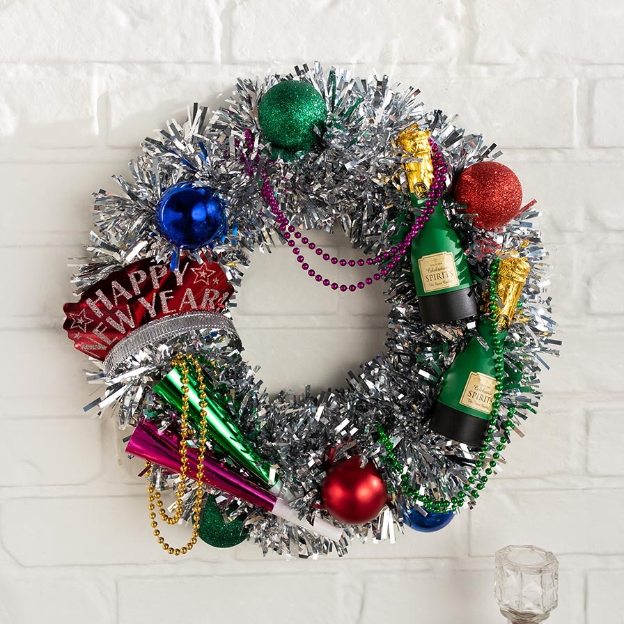 DIY New Year's Eve Wreath Idea