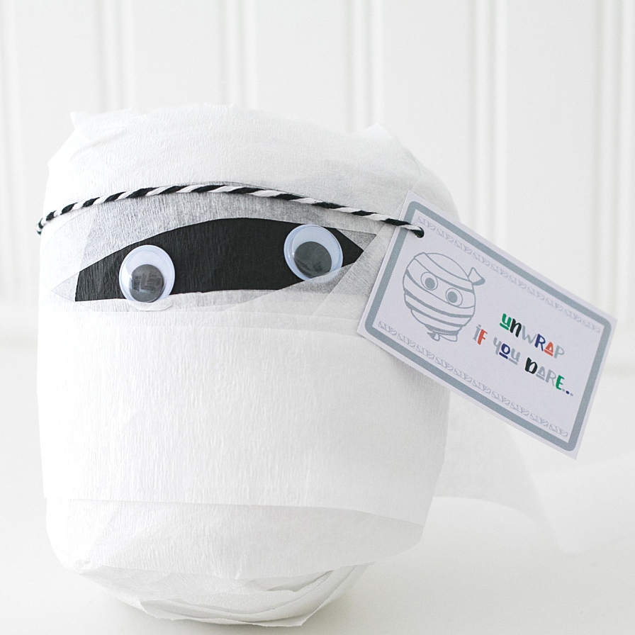 Mummy Surprise Ball