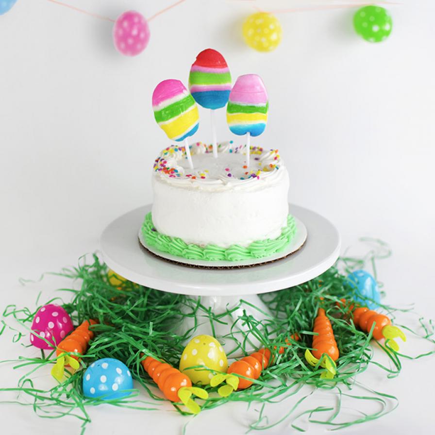 DIY Easter Egg Cake Topper