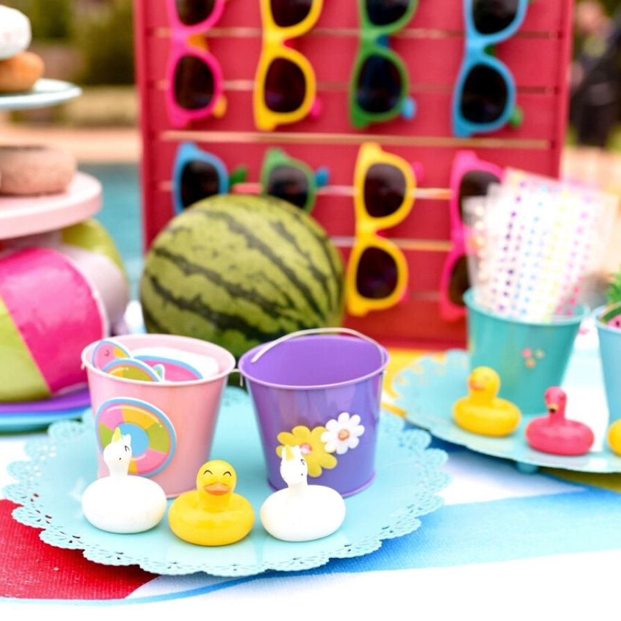 Sunglasses Decoration Station